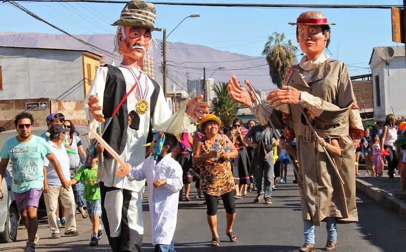 Así Surgen... PASACALLE CON GIGANTES