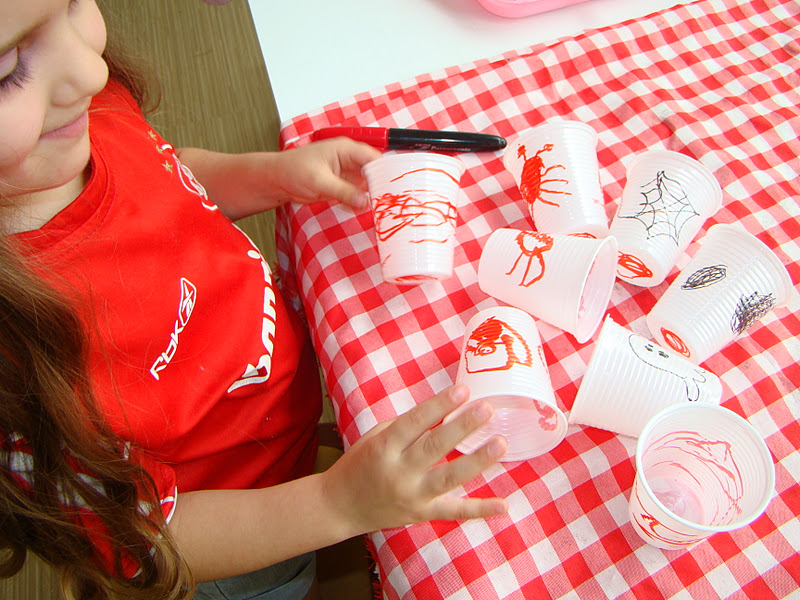 Convite Fundo Xadrez Vermelho e Poá - Fazendo a Nossa Festa