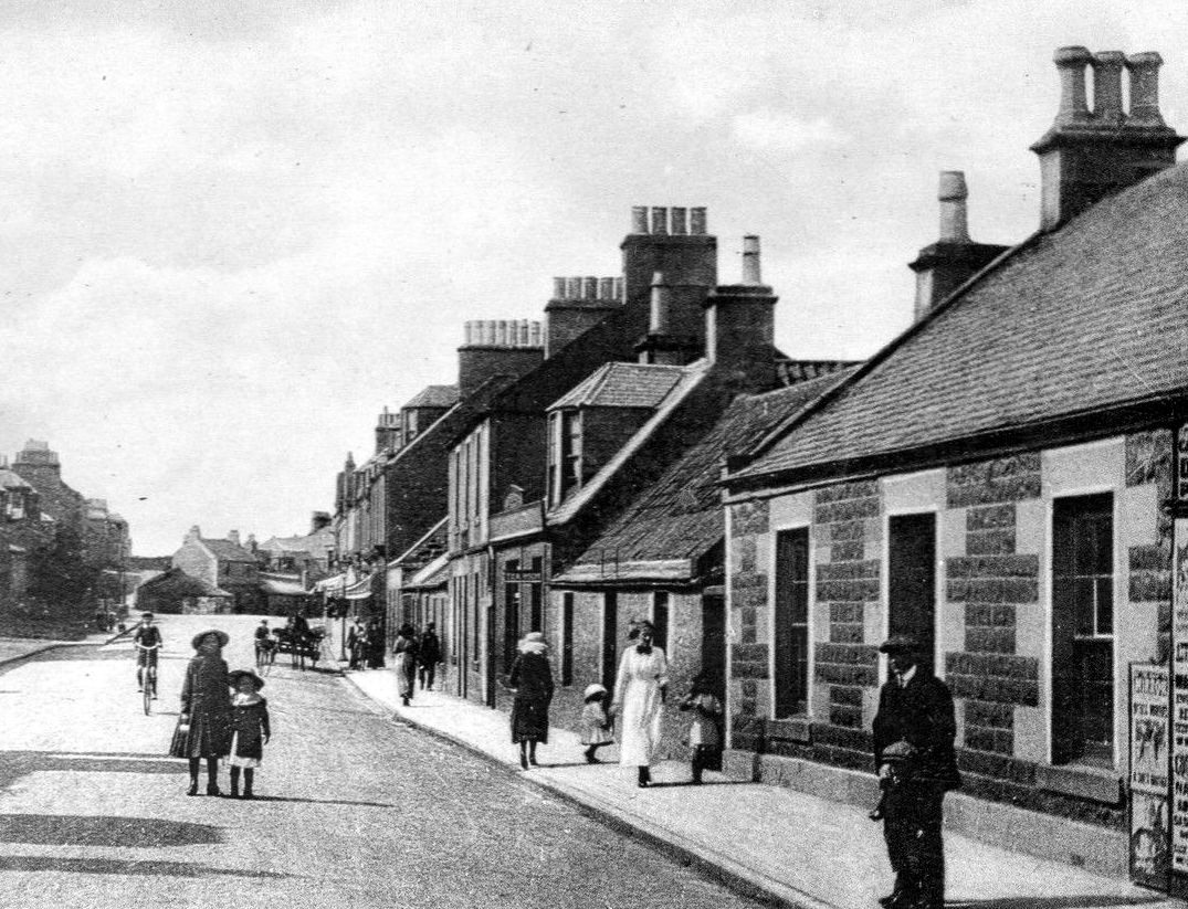 Tour Scotland Photographs Old Photographs Castle Street Tayport Fife