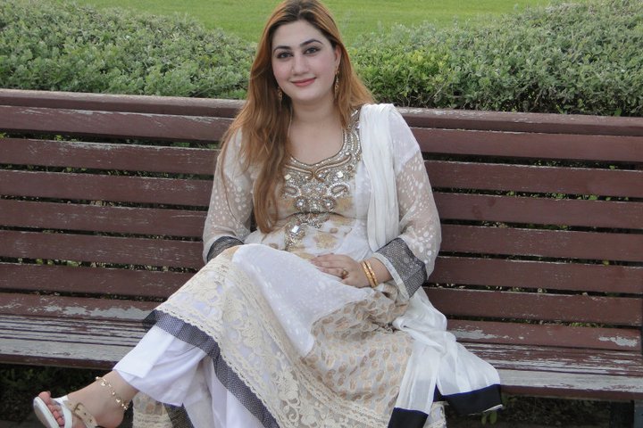 Urooj+Mohmand+Song ... pictures urooj mohmand sexy hot pics urooj mohmand stylish photos