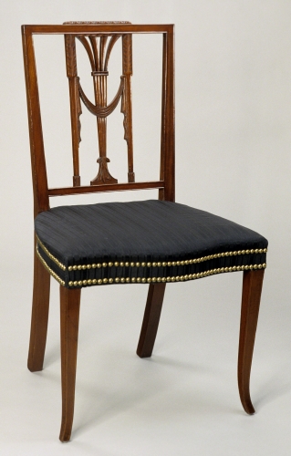 Plastikbar Im Lehmbruck Museum Mayers Erde Drei Handvoll