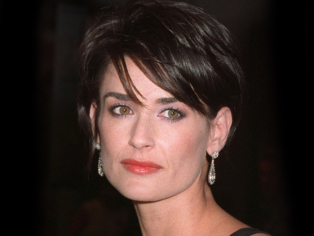 http://2.bp.blogspot.com/-Z6G6IoVLPrg/Tr0qSAQFX7I/AAAAAAAABgU/daXE4POMLPc/s1600/demi+moore+wallpaper-girzl.blogspot.com-wallpapers-de-demi-moore-16.jpg