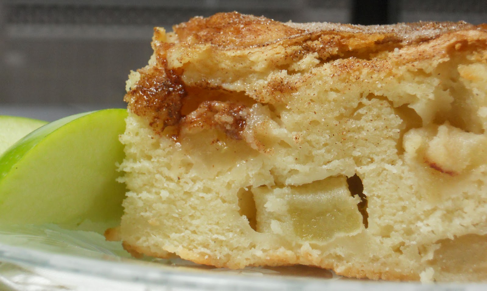 Cinnamon Apple Cake