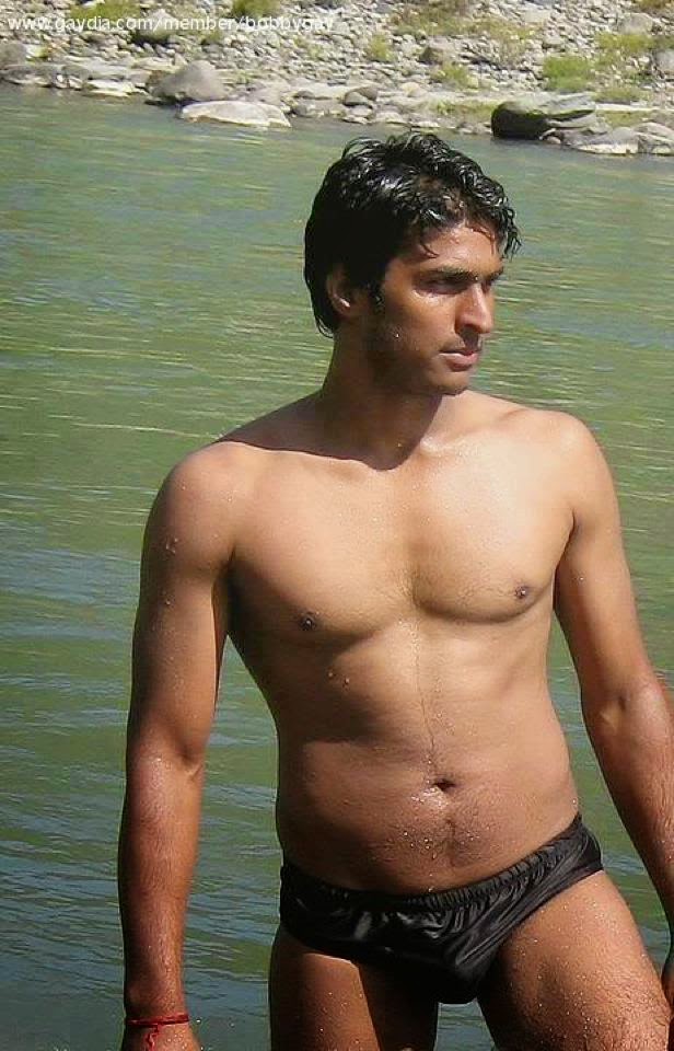 gay indian naked men
