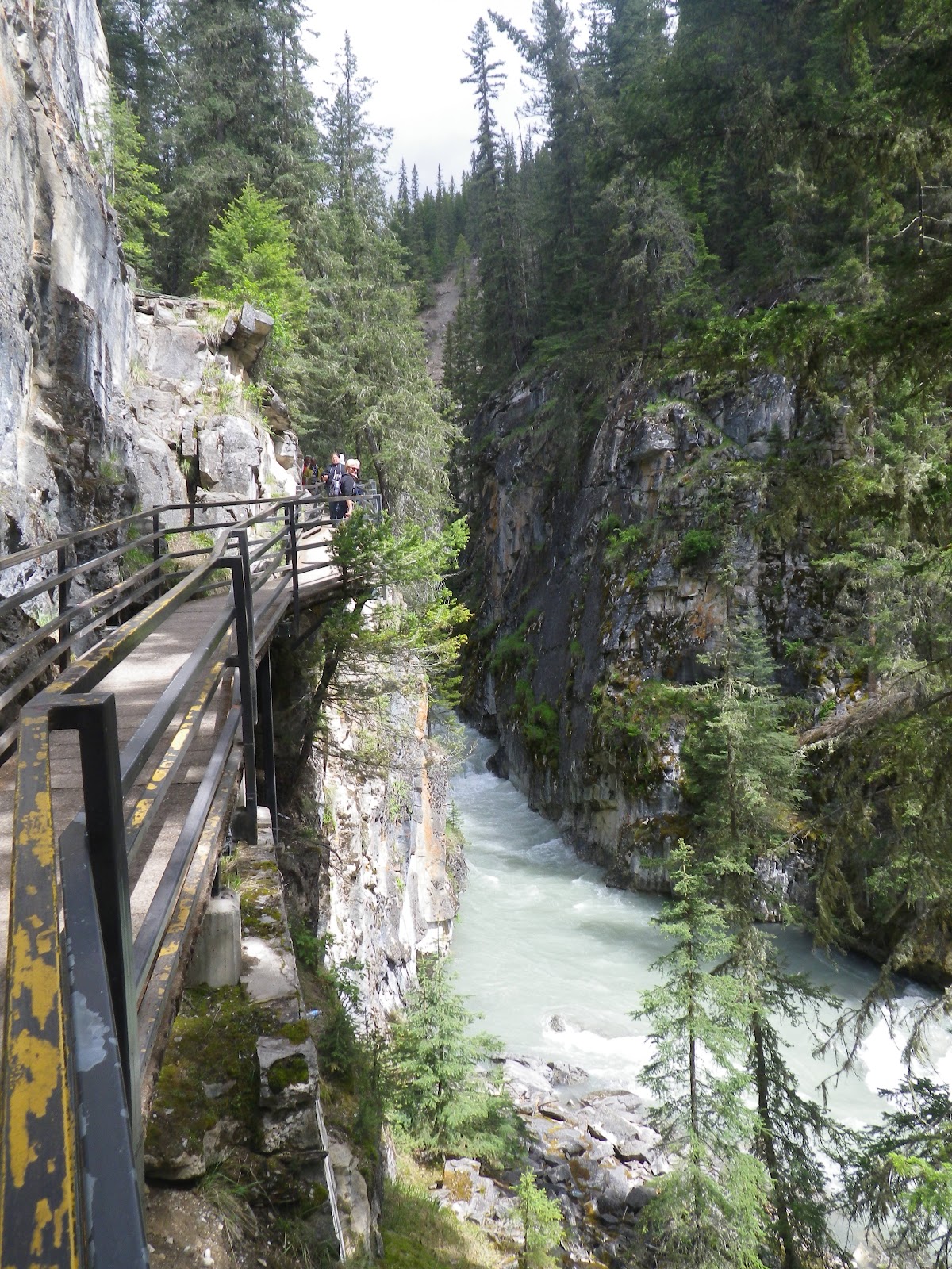 Kayak Travels Banff & Radium Hot Springs