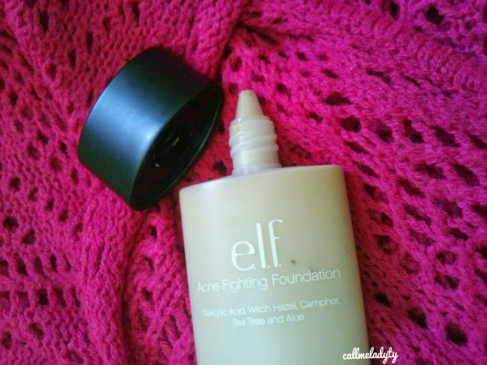 Tuty Saca Elf Acne Fighting Foundation in shade Buff