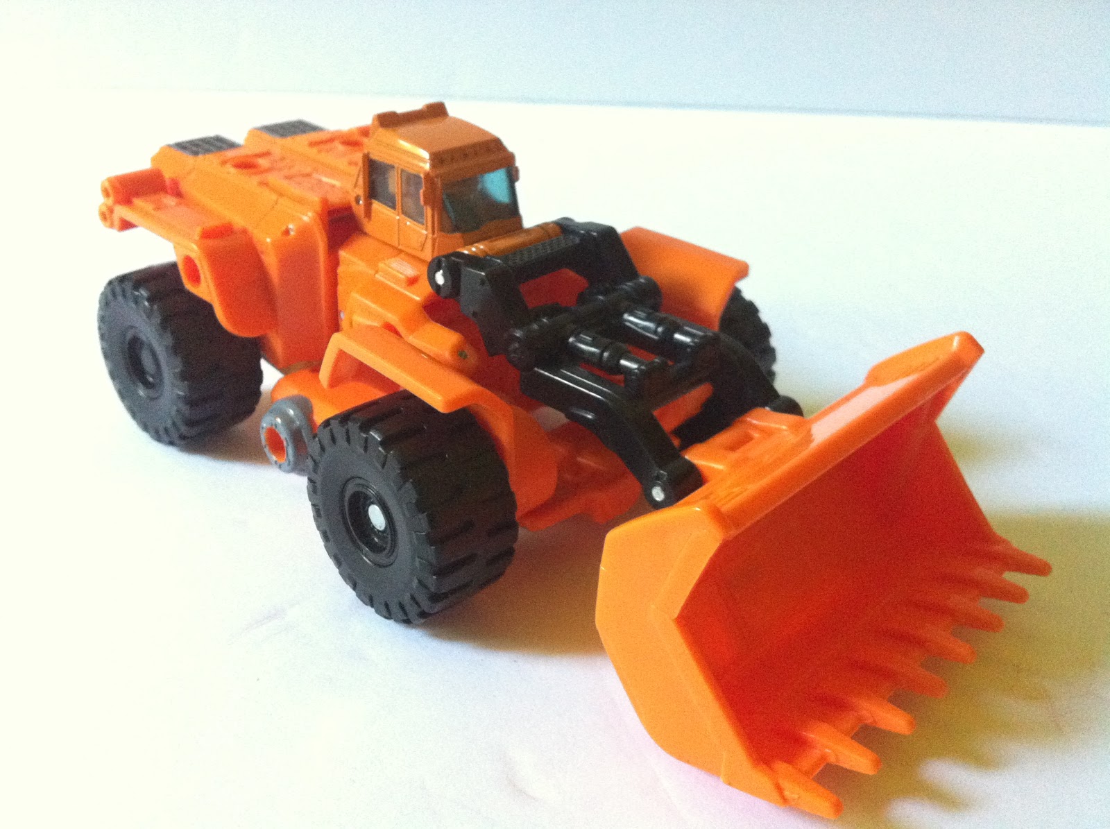 Transformers Reviews Orange is the New Scoop