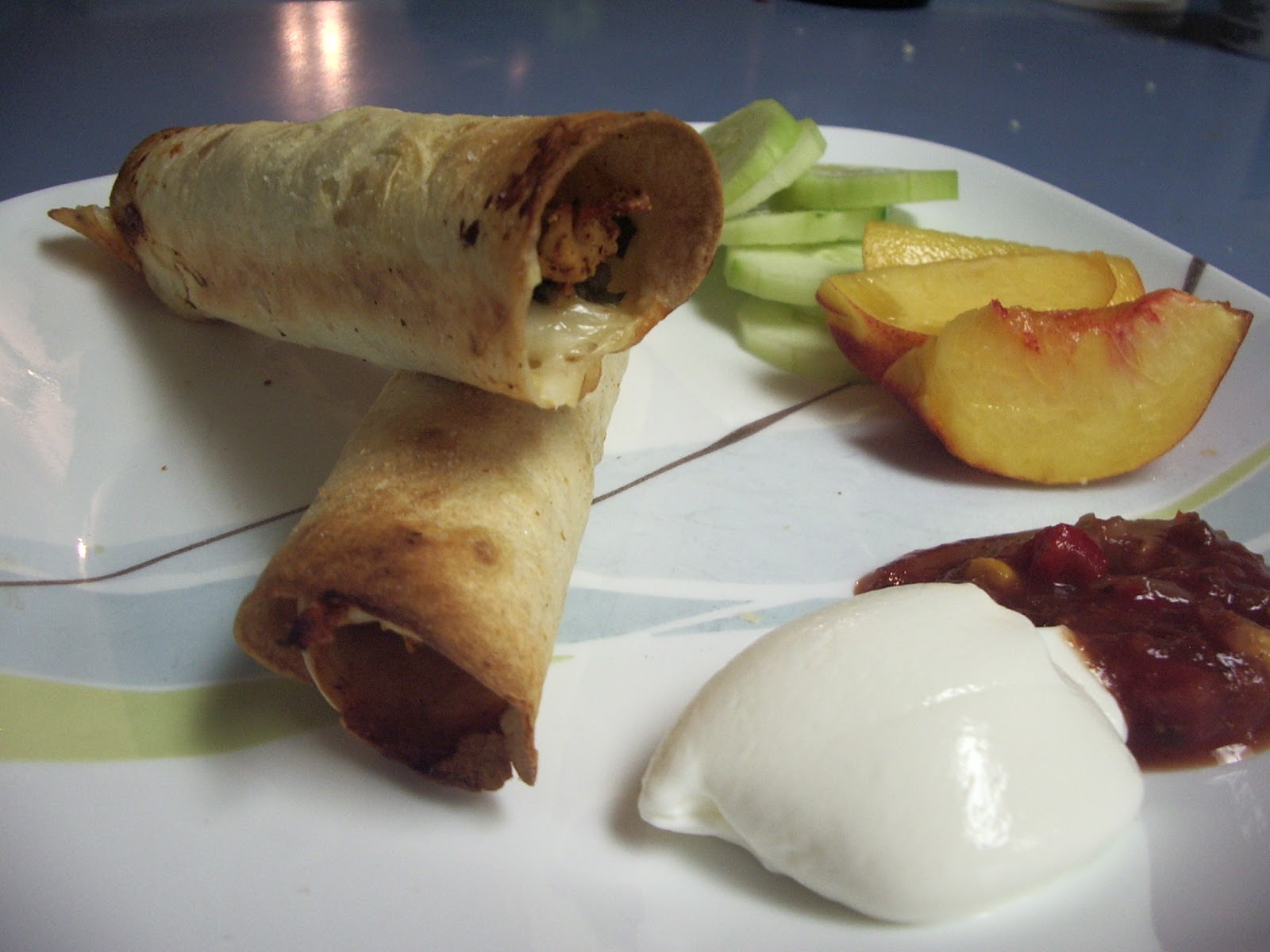 KitchenJoy: Baked Chicken and Spinach Flautas