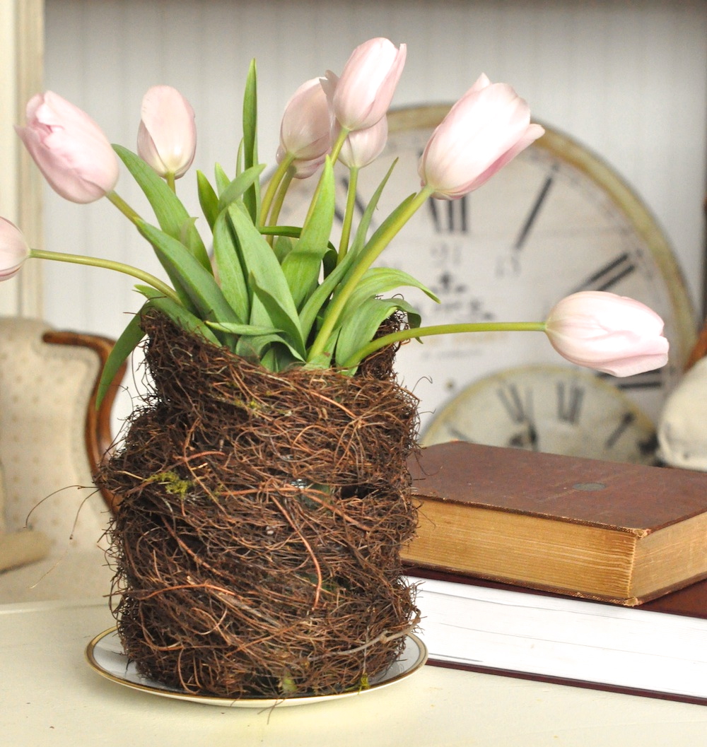 Make a bird's nest vase... Jennifer Rizzo