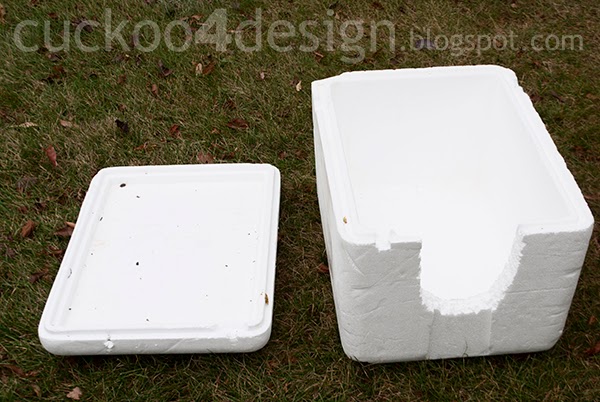 styrofoam cooler insulated box for stray cats