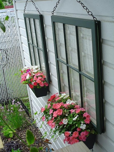 DIY Window Planter Pots #planter #outdoorplanter #planterboxes #outdoor @SimplyDesigning