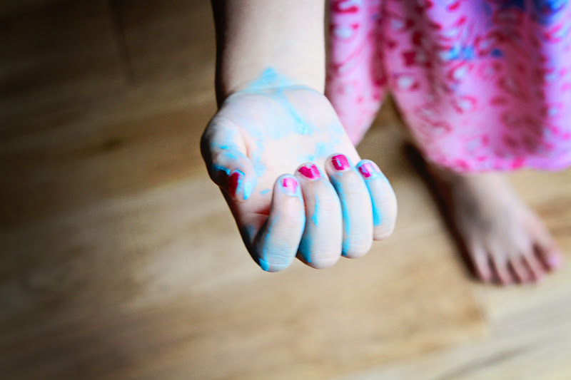 the petersons Ziploc baggie finger painting