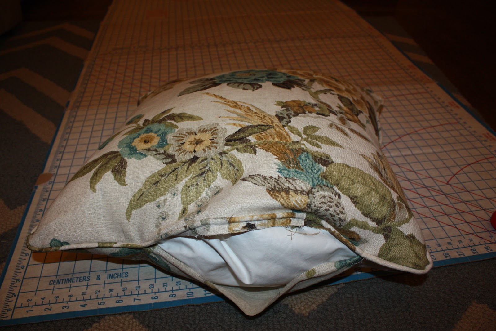 Pillow with cording… Howto! Life in high cotton