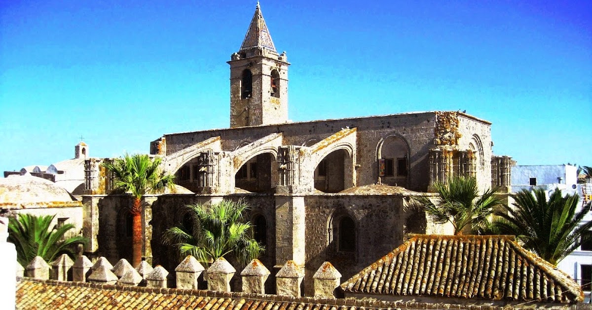 Arquitecto Vejer Iglesia Divino Salvador.