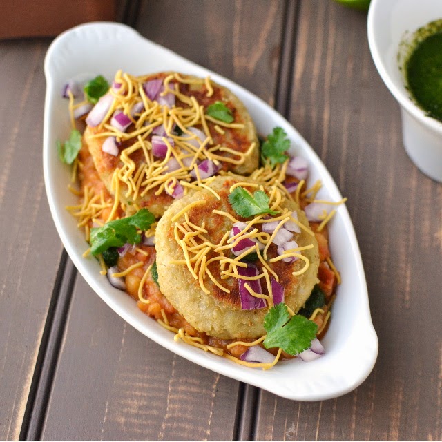 Ragda Pattice/ Patties (Chaat from Mumbai) Ragda Pattice/ Patties (Chaat from Mumbai)