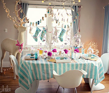 this bright and cheerful table setting is festive and fun if you have trouble finding a tablecloth that works with your color scheme purchase a couple - Merry And Bright Christmas Decorations this bright and cheerful table setting is festive and fun if you have trouble finding a tablecloth that works with your color scheme purchase a couple - Merry And Bright Christmas Decorations
