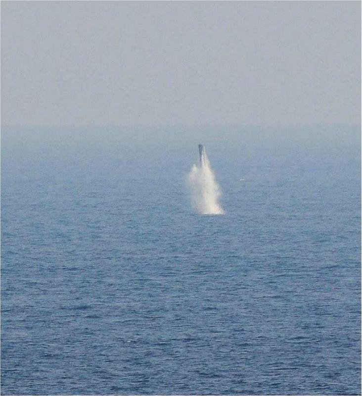صور جديدة لاختبار الهند للصاروخ فائق السرعة براهموس India+Tests+Submarine+Launched+Supersonic+BrahMos+cruise+Missile+%25283%2529