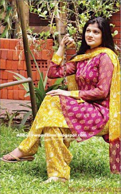 News presenter, TV program host Farah Sharmin