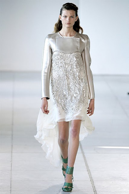 http://2.bp.blogspot.com/-ZFhFWOQKC8c/TsPmdLoabGI/AAAAAAAAAYs/4CLxn-WzHPE/s1600/1.jpg