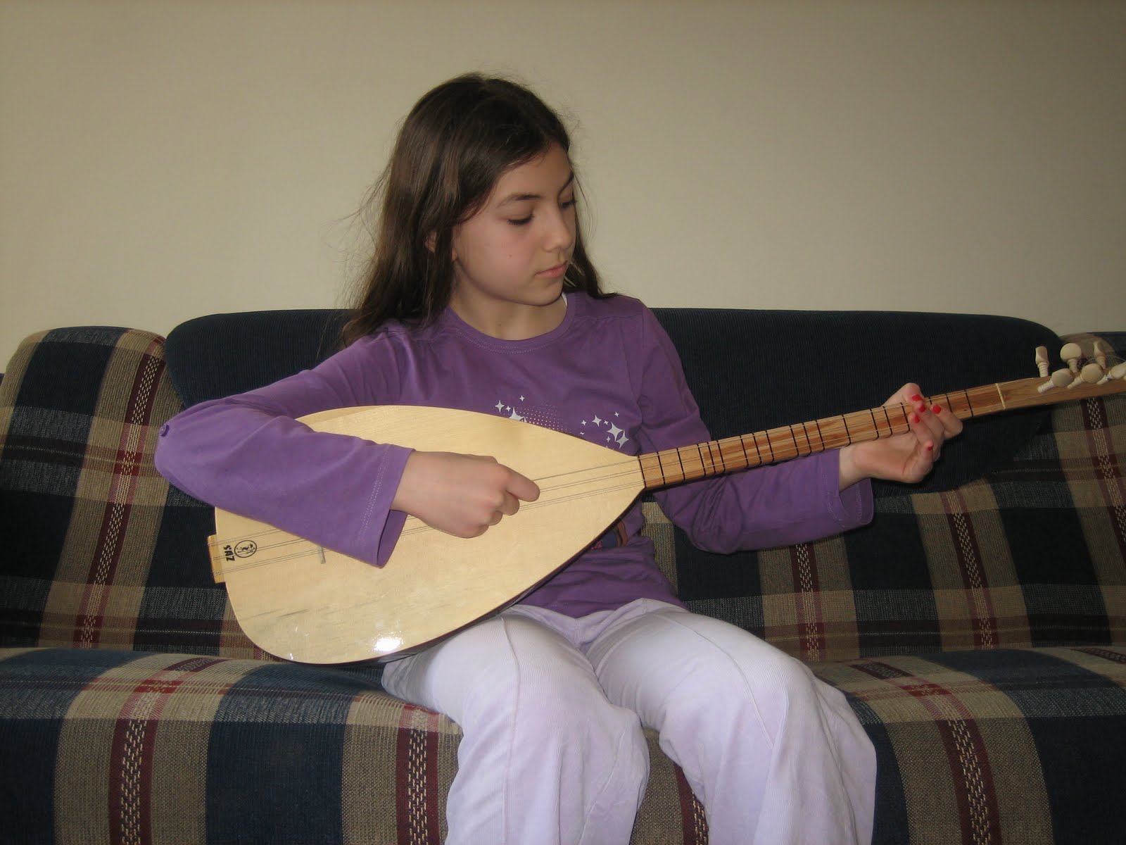 Rüyada Bağlama çalmak görmek