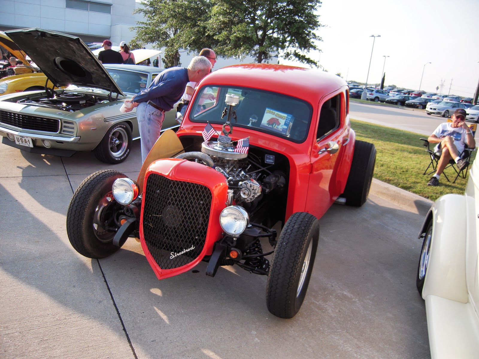 The grill says street rod, the fire wall says rat rod, the rocker says ...