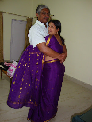 FREEDESIBLOG.COM: Entire Series of My fav Violet Saree Aunty