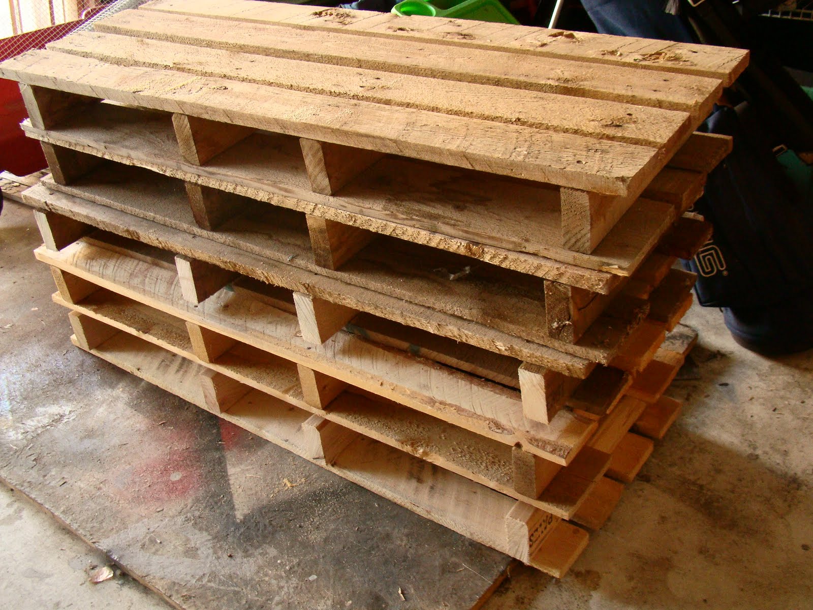 Pallet Wooden Pallet Dresser