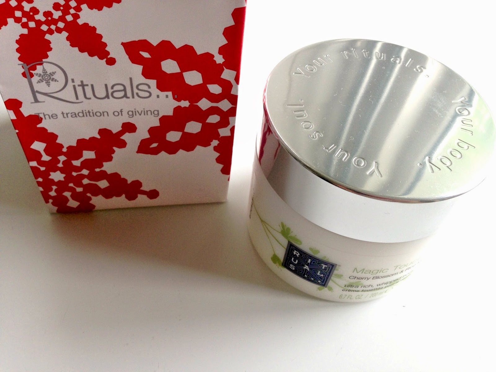Donna Luisa REVIEW Rituals Magic Touch Cherry Blossom & Rice Milk