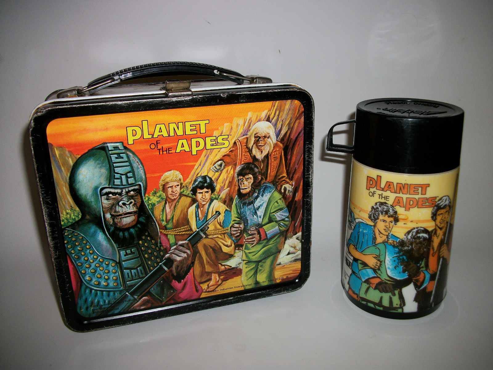 bloody pit of rod planet of the apes tv series lunch box bloody pit of rod planet of the apes tv series lunch box