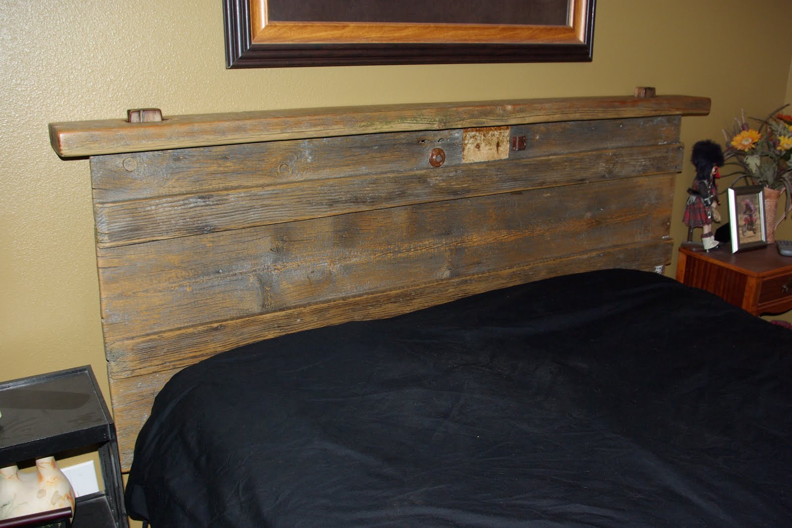 Reclaimed Rustics Barn/Shed Door Headboard