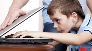 Tips Agar Mengurangi/Mencegah Anak Anda Kecanduan Bermain Game di
Handphone/Laptop/Gadget Tips Agar Mengurangi/Mencegah Anak Anda Kecanduan Bermain Game di
Handphone/Laptop/Gadget
