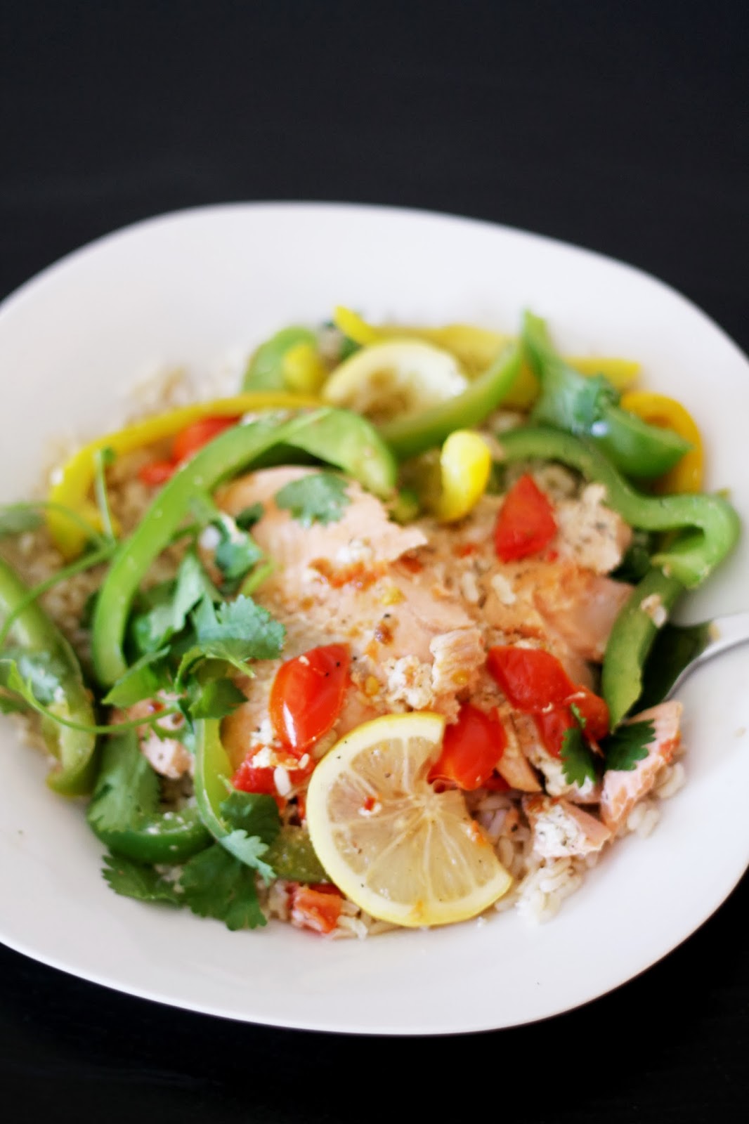 La Vie En Rose Cilantro Lemon Salmon with Peppers and Cherry Tomatoes