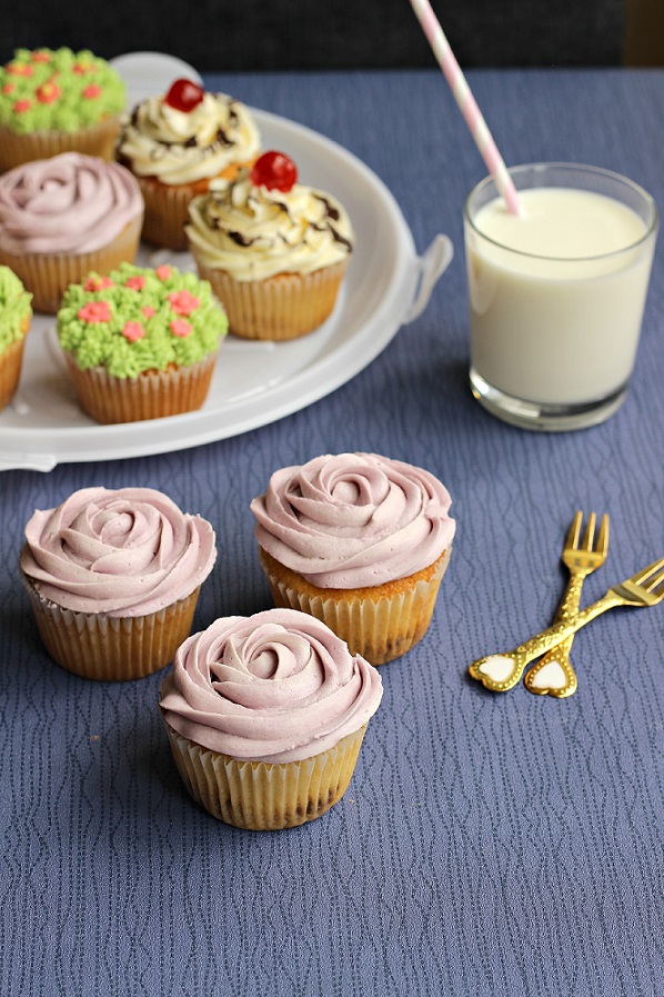 RUCHI Cupcakes for a cupcake sale