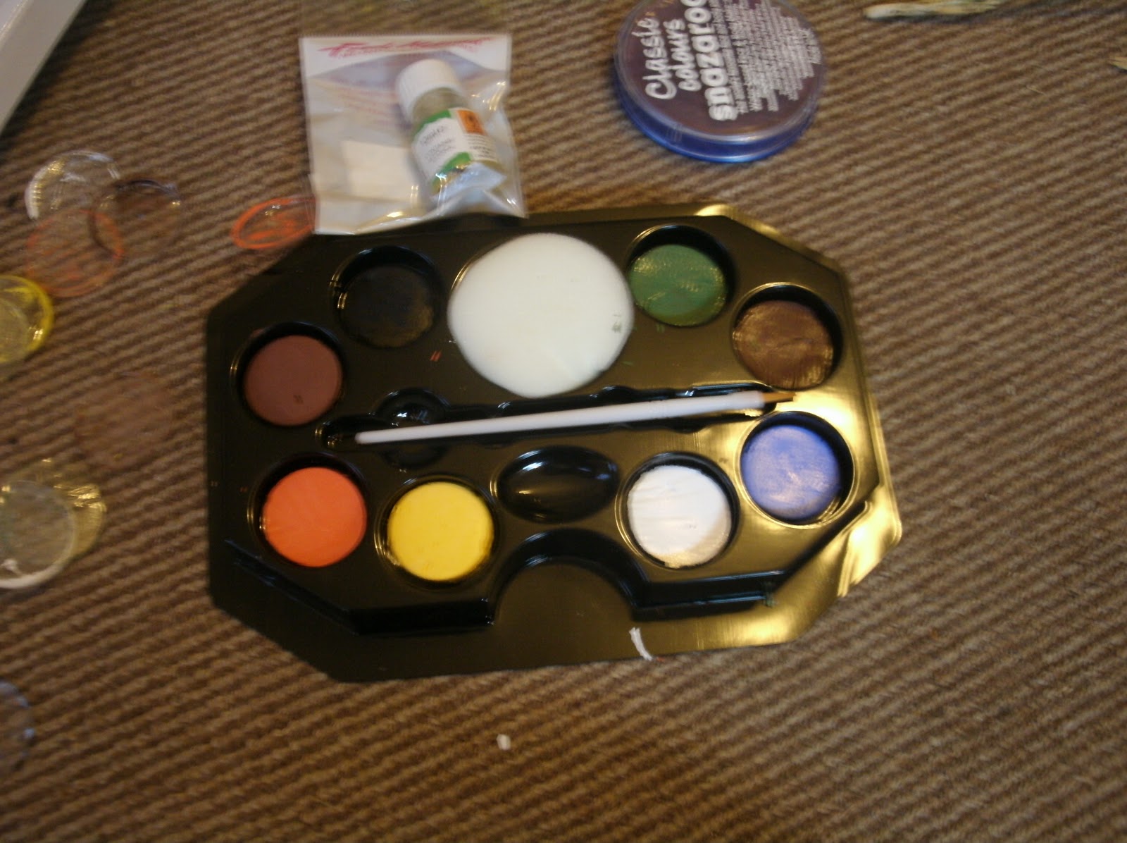 MakingAMonster Using liquid latex to make fake wounds