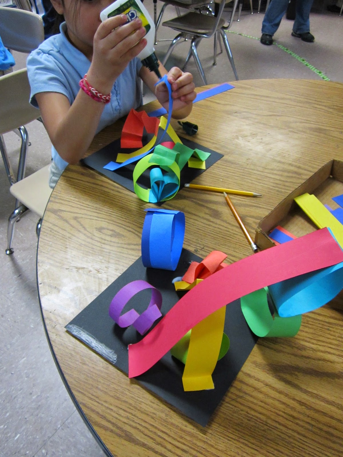 ChumleyScobey Art Room Paper Line Sculpture