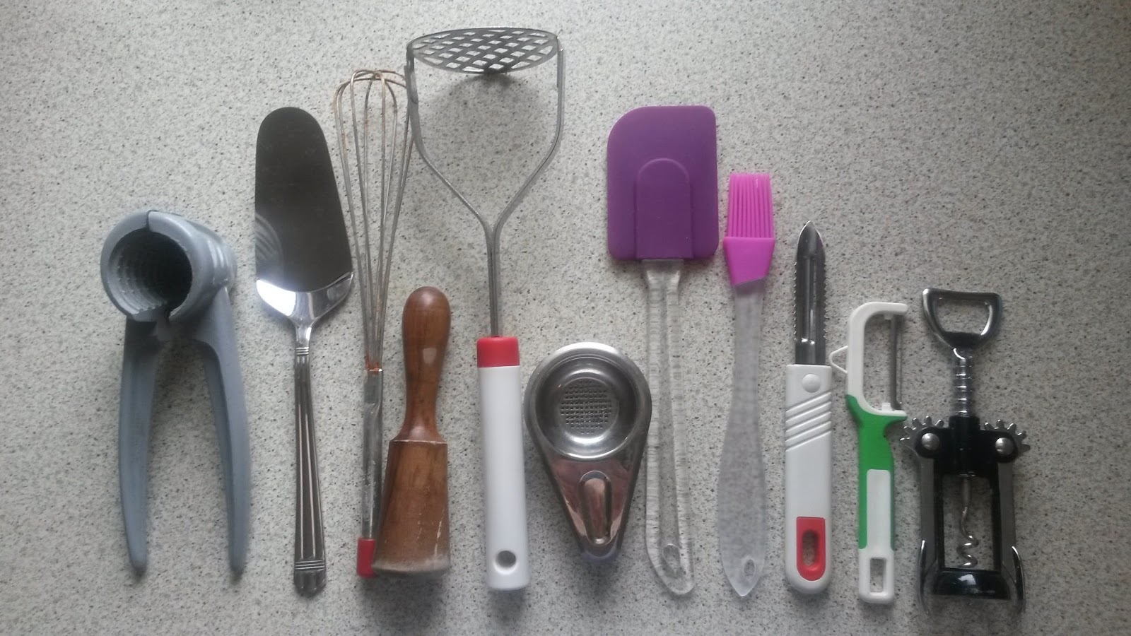 YORUMLU YORUM&hellip; MUTFAKTAKİ BÜYÜK YARDIMCILAR (KÜÇÜK MUTFAK ALETLERİ)