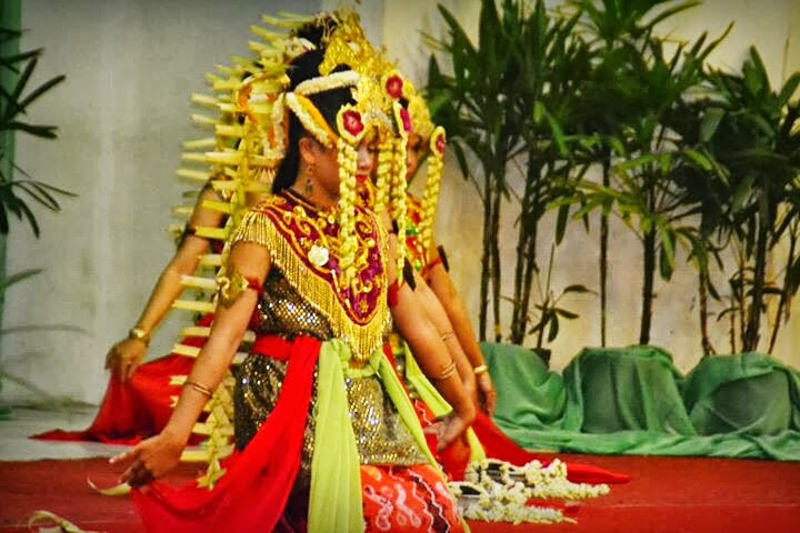 Dokumentasi Saat Mengisi Pembukaan Aruh Sastra Kalimantan