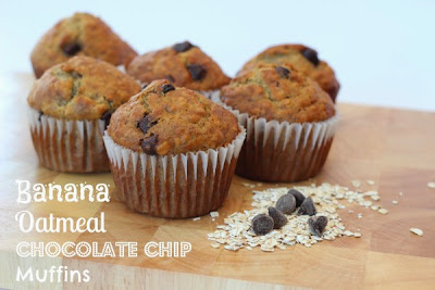 Banana Oatmeal Chocolate Chip Muffins | http://momvstheboys.com Banana Oatmeal Chocolate Chip Muffins | http://momvstheboys.com