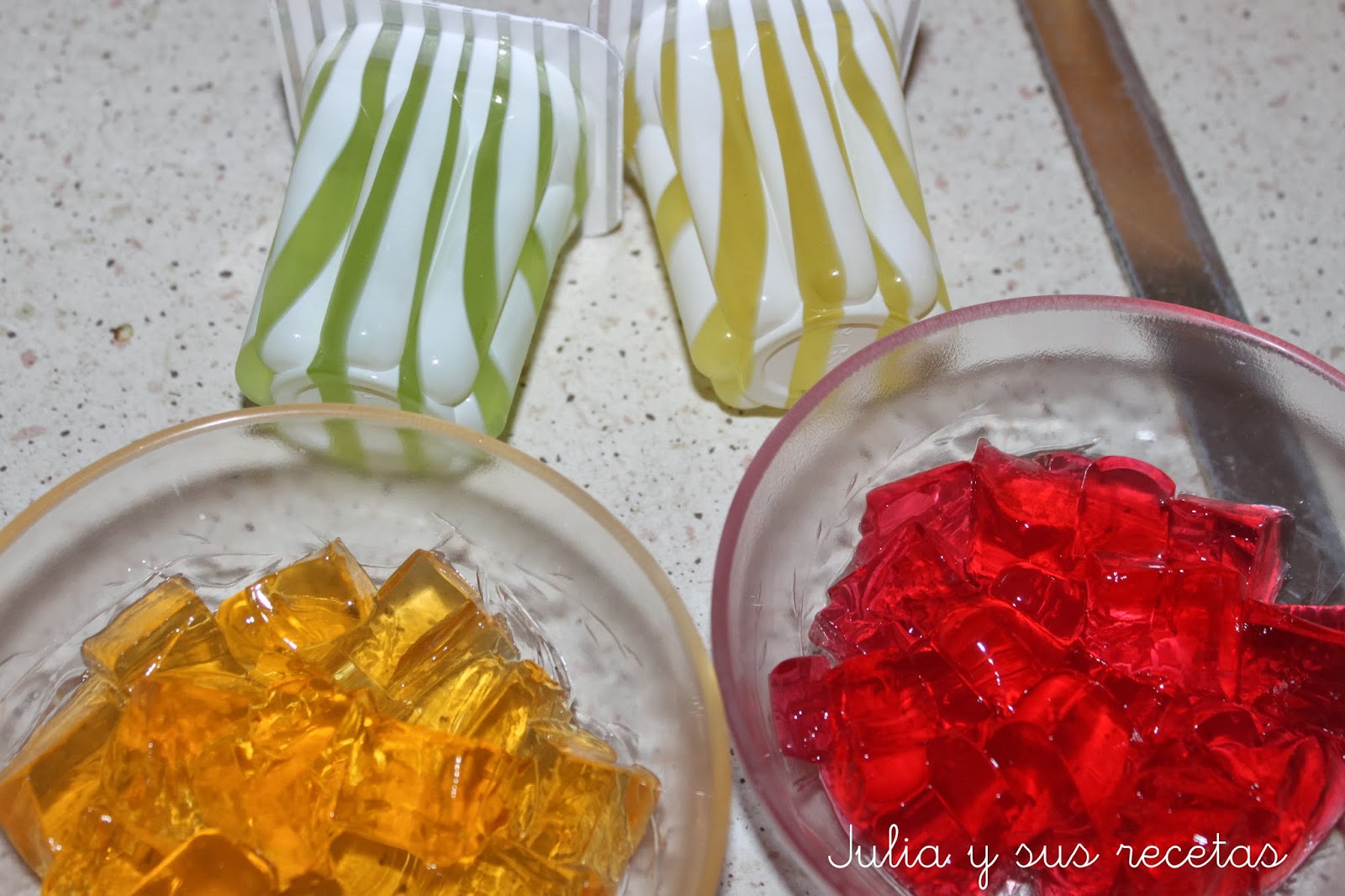 JULIA Y SUS RECETAS GELATINA DE LECHE CONDENSADA