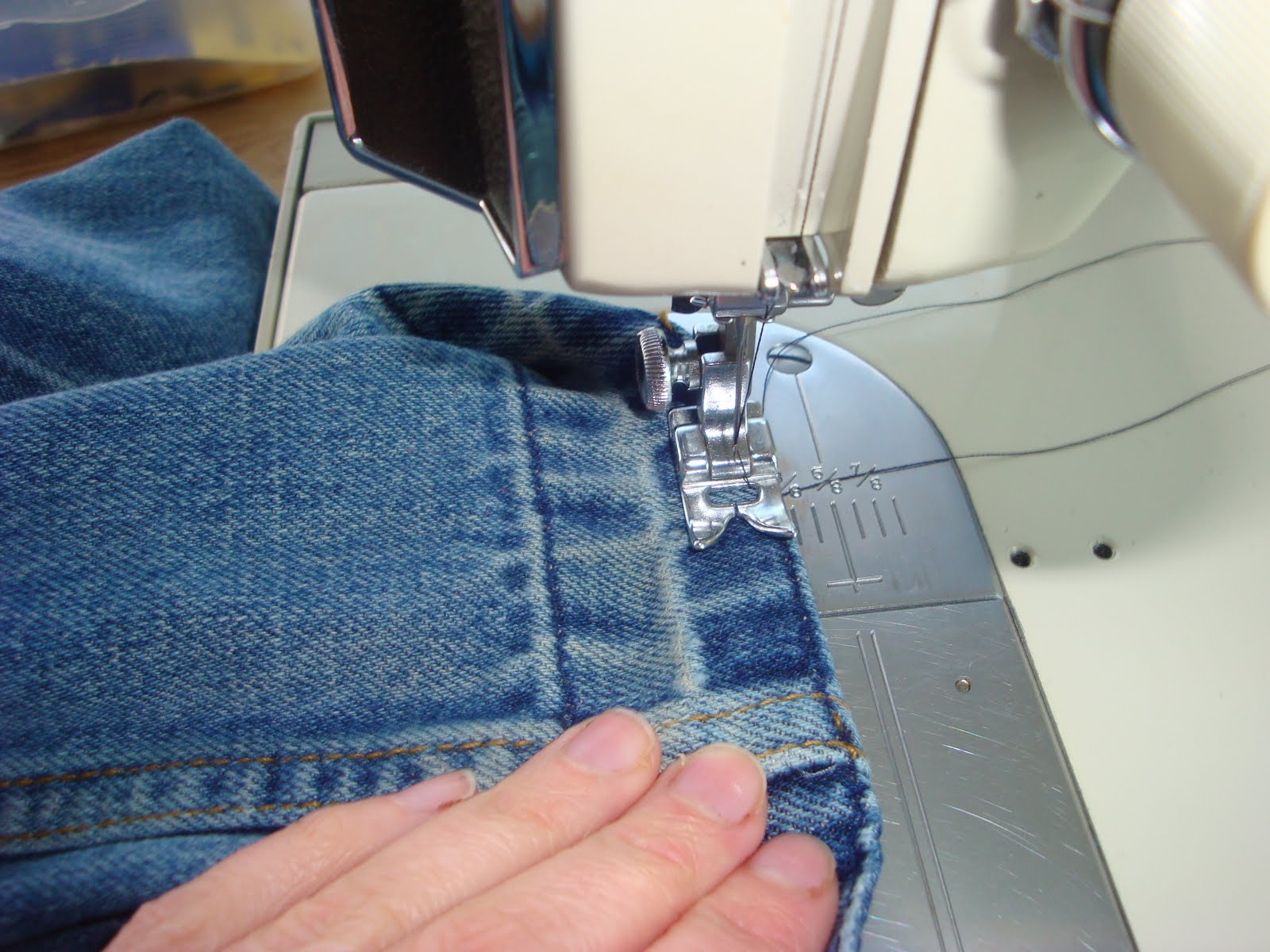 SeeMeSew How to lengthen pants