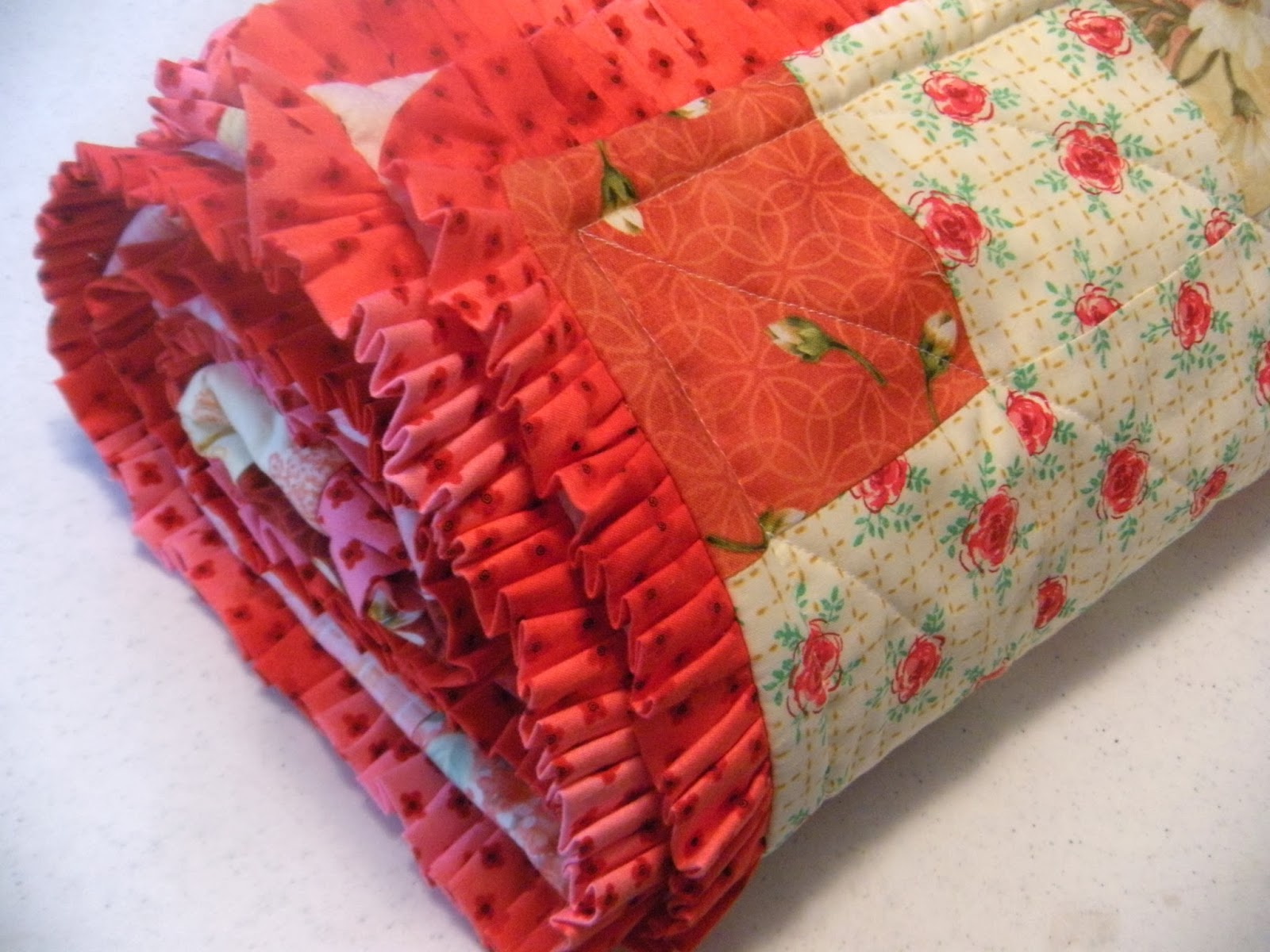 Life in the Scrapatch Girl + XO Quilt Ruffled & Finished!