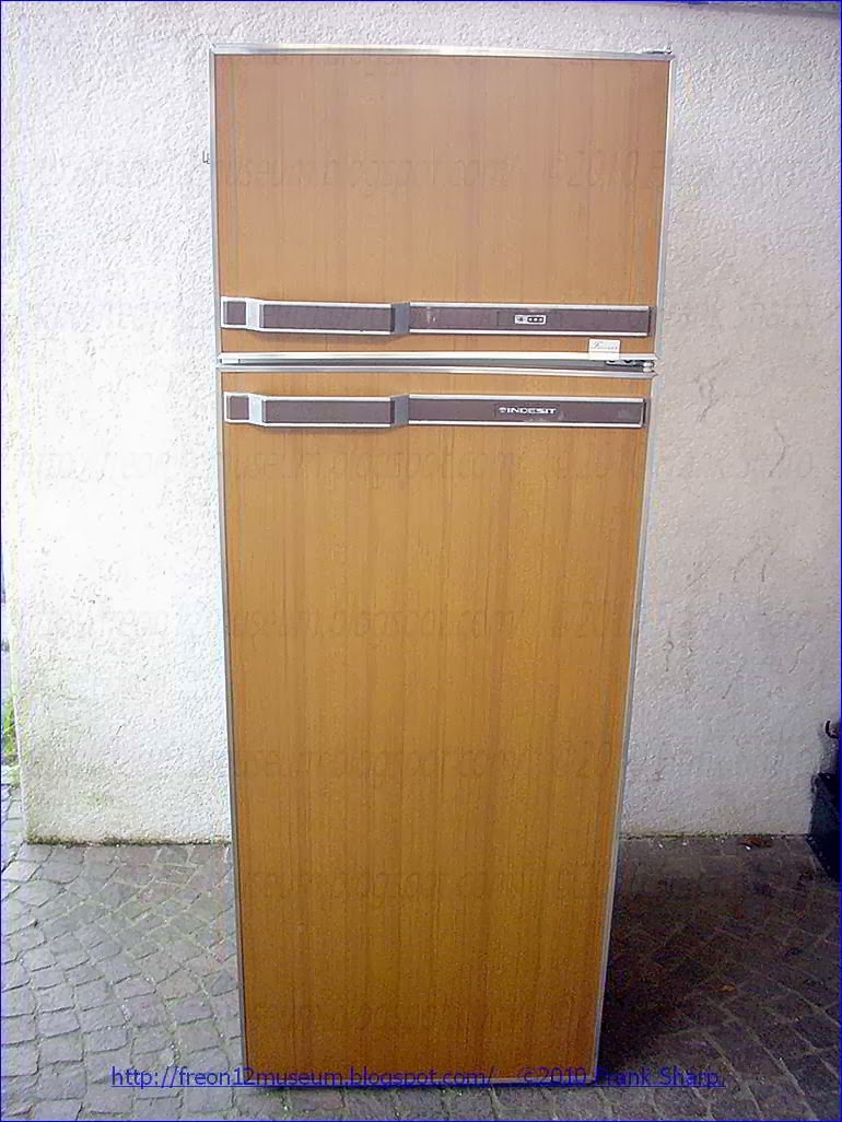 Prompt a site where it will be told step by step how correctly to reposition the door on the refrigerator indizit Prompt a site where it will be told step by step how correctly to reposition the door on the refrigerator indizit