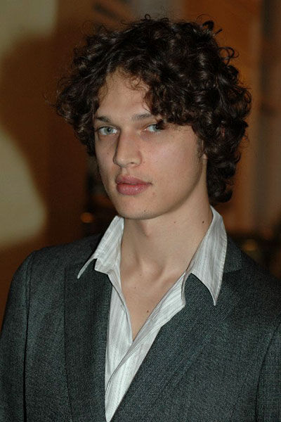 Mybe Blog Hairstyles Men Wavy