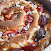 Mielinis pyragas su varške ir slyvomis / Yeast Cake with Plums and Curd Cheese