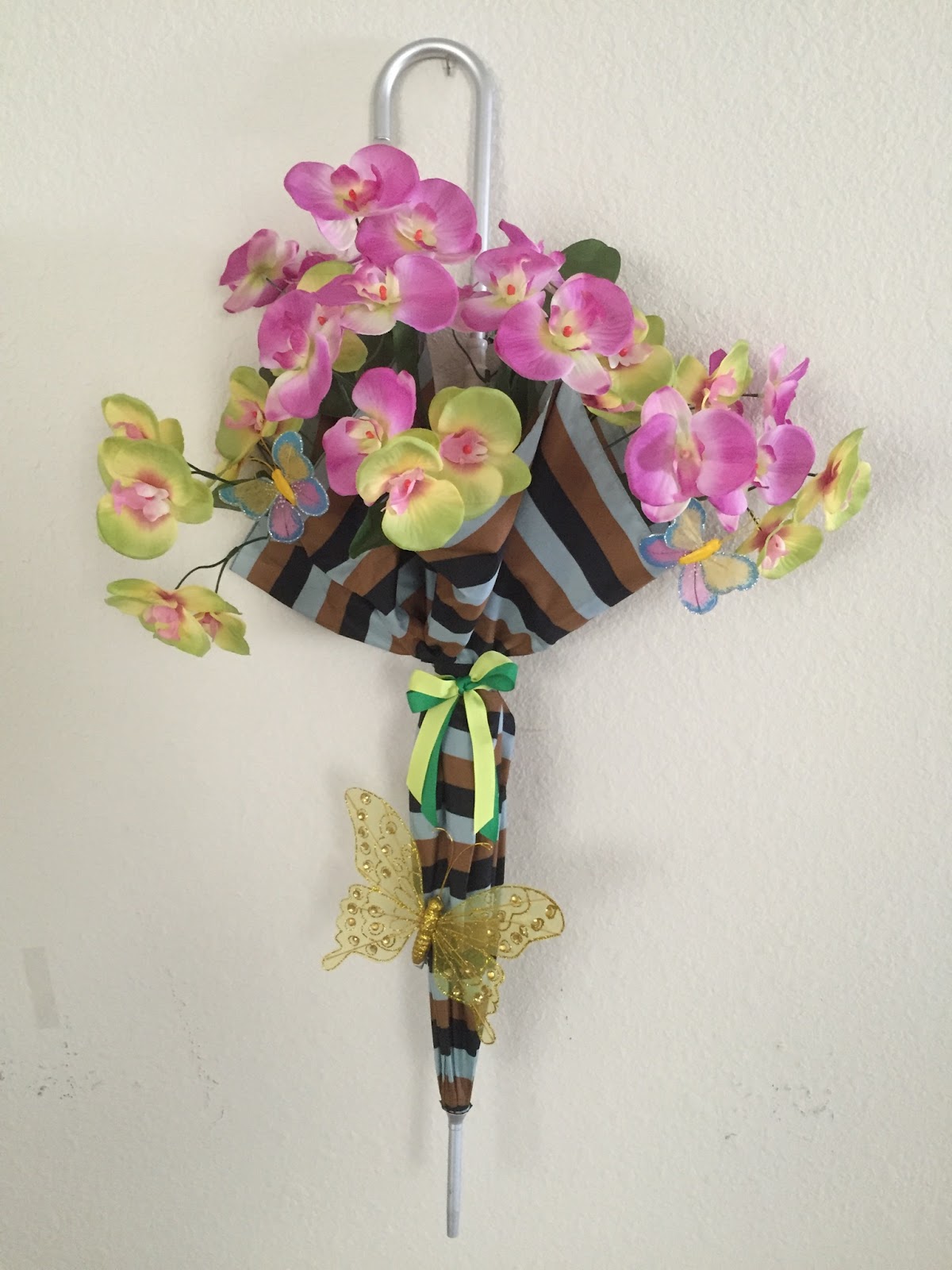 Crafty Me Umbrella flower arrangement