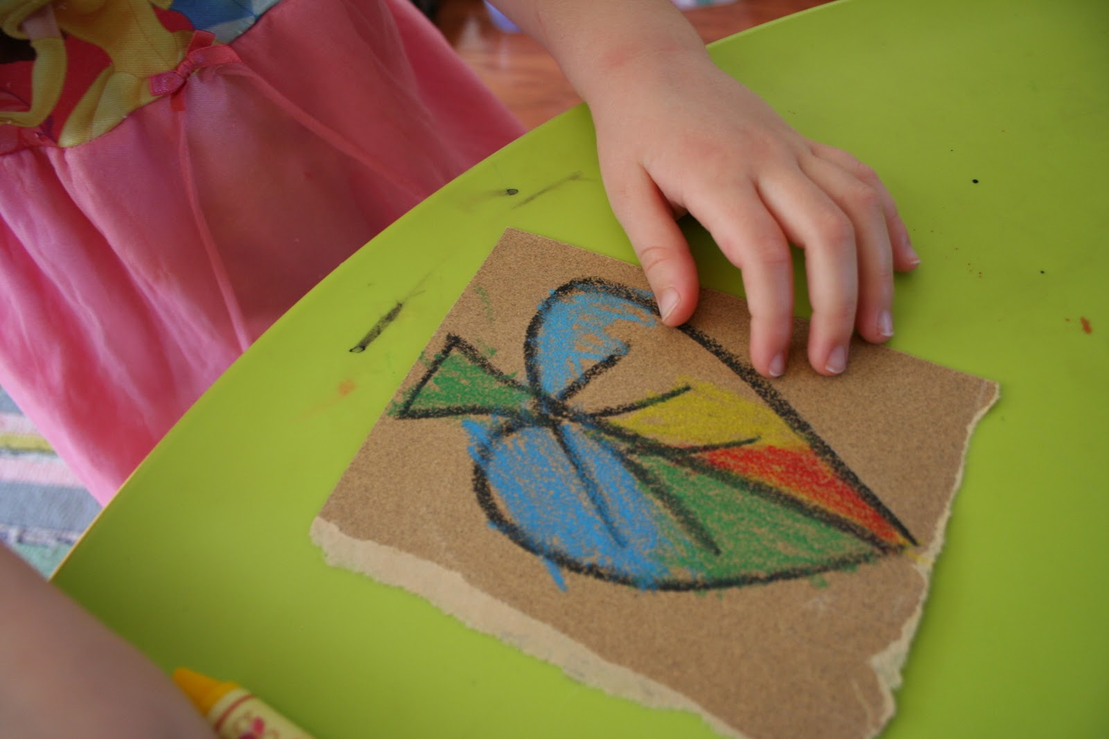Pink and Green Mama * Easy Fall Kid Craft Sandpaper and Crayon Leaves