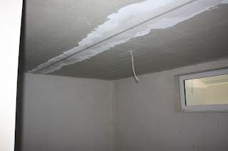 ...unser Haus entsteht: Fliesen Teil 3, Deckenfugen