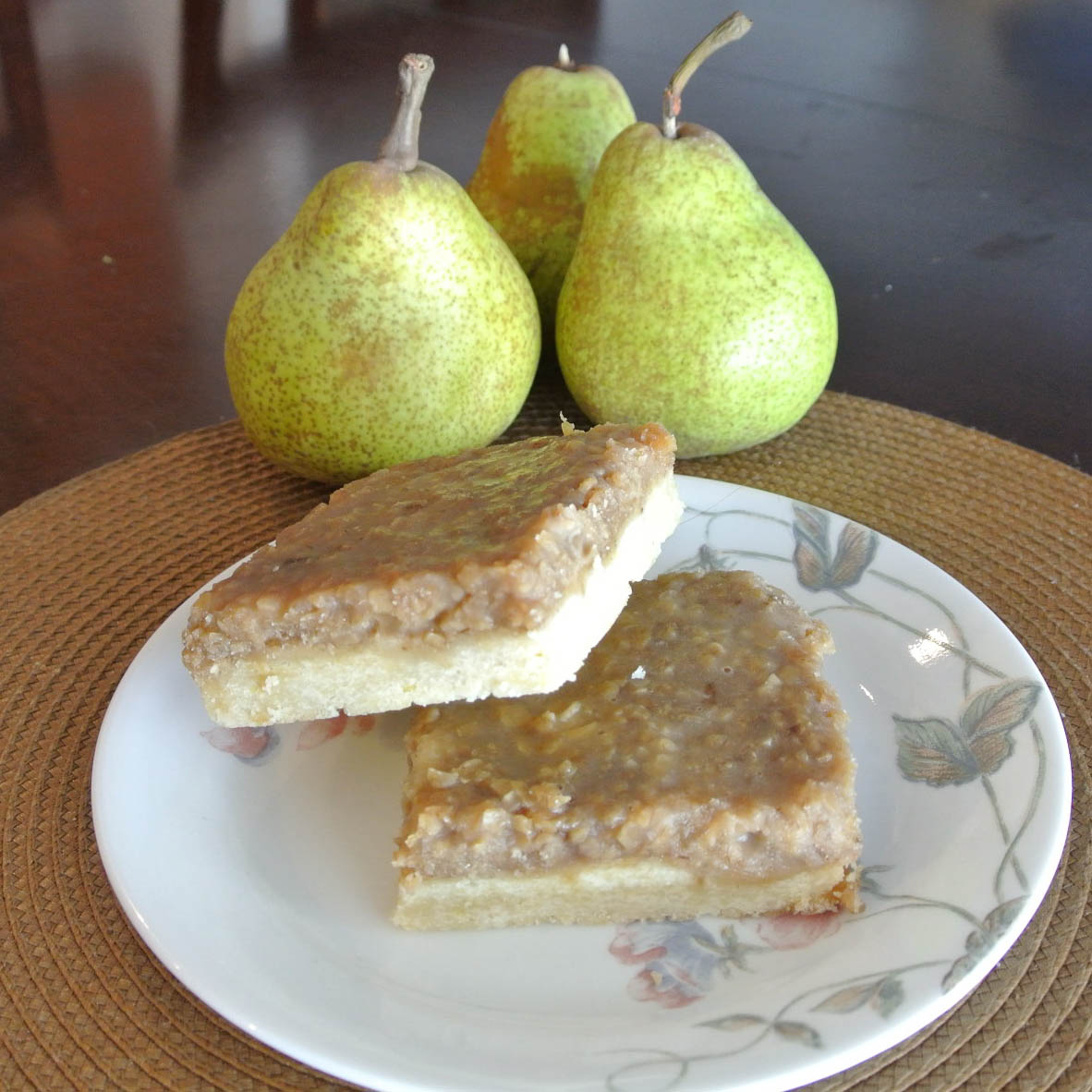 Mom, What's For Dinner? Pear Bars