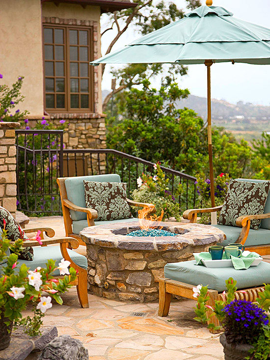 New Home Interior Design: Pretty and Practical Backyard Ideas