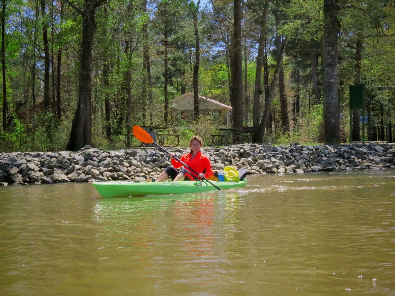 Adventures of a Vagabond Volunteer Making a New Friend on a New River